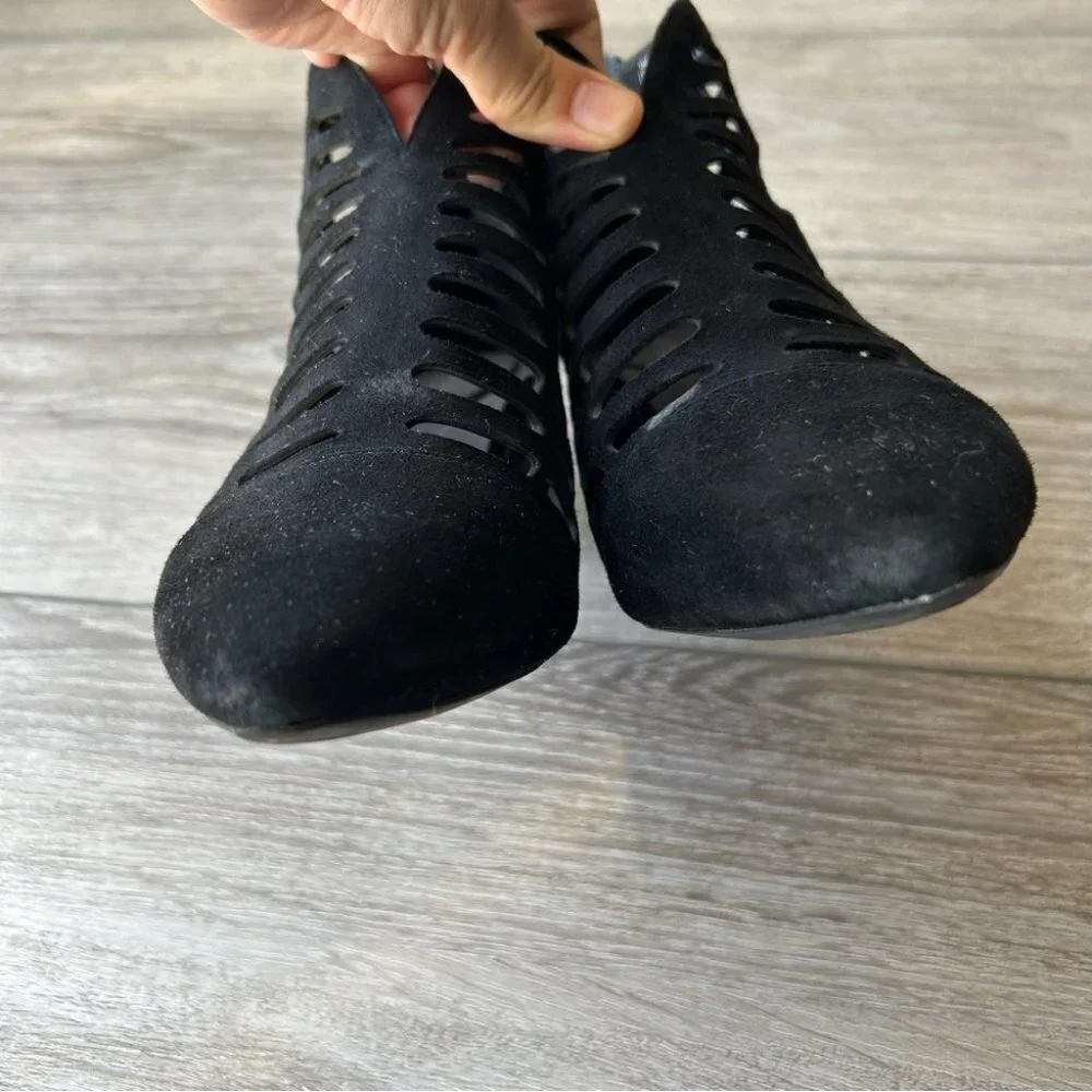Rockport Black Cutout Kalila Suede Bootie - Picture 6 of 16